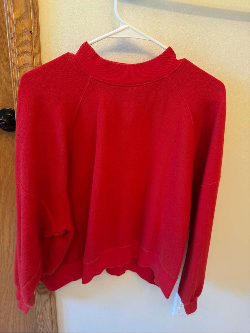 PINK Victoria's Secret Red Pullover Sweatshirt Size Large EUC